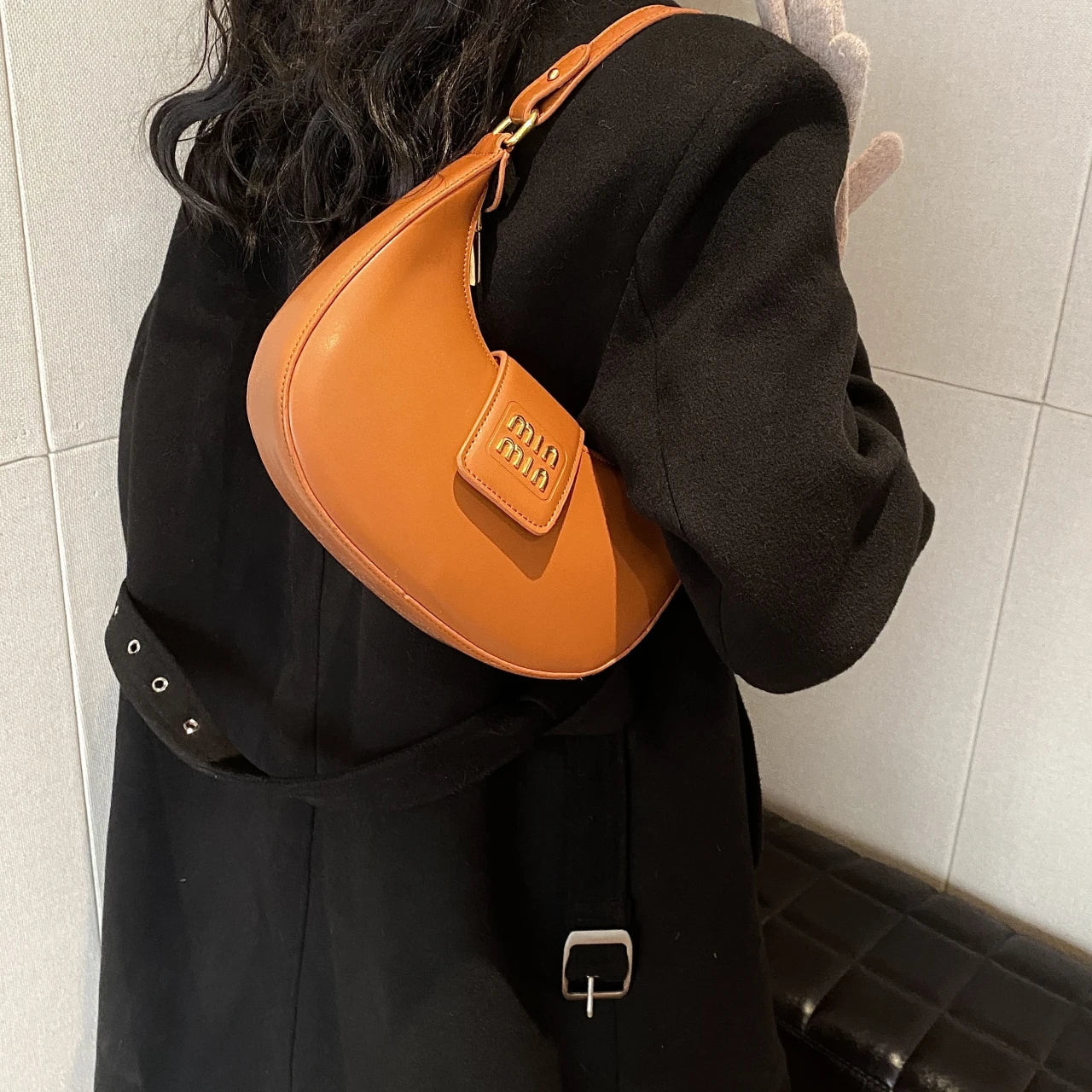 Trend Fashion Versatile Women's PU Leather Single Shoulder Crossbody Bags Simple Casual Retro Commuting Hand Bowling BagS